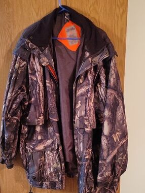 Hunting Camouflage Men's Hooded Outdoor Jacket - Realtree Style